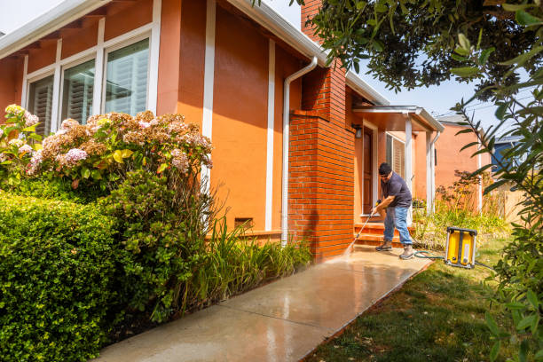 Fence Pressure Washing in Justice, IL